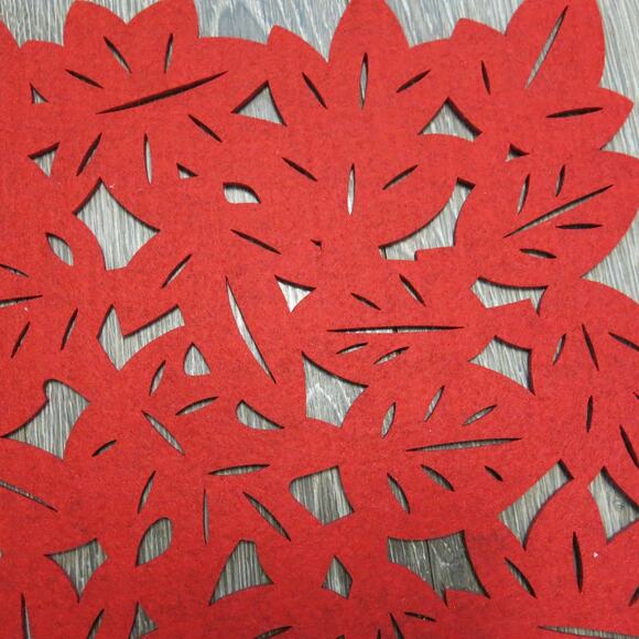 Felt Cut Out Placemats 4 Fall Leaves Red 18"x13 Holiday Decor Cutwork Home Table - Picture 4 of 7
